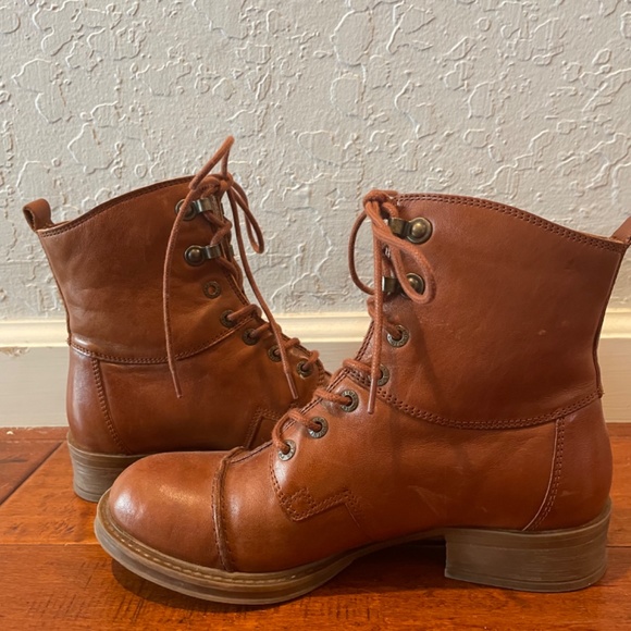 Beautiful Cognac Leather Boots Brand new - Picture 4 of 5